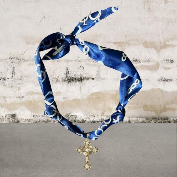 Gold Cross Pendant Scarf Necklace - Picture 4 of 4